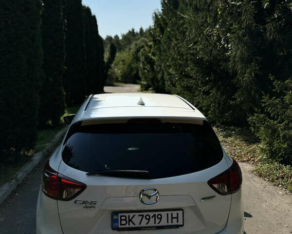 Білий Мазда СХ-5, об'ємом двигуна 2.2 л та пробігом 300 тис. км за 14300 $, фото 6 на Automoto.ua