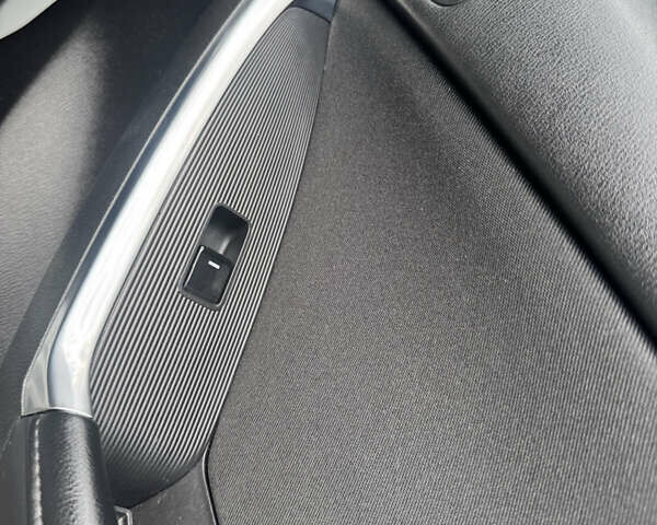 Белый Мазда СХ-5, объемом двигателя 2.19 л и пробегом 221 тыс. км за 12300 $, фото 40 на Automoto.ua