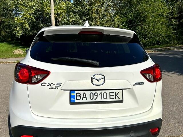 Белый Мазда СХ-5, объемом двигателя 2.5 л и пробегом 233 тыс. км за 12800 $, фото 3 на Automoto.ua