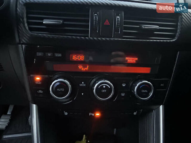 Белый Мазда СХ-5, объемом двигателя 2.2 л и пробегом 230 тыс. км за 11300 $, фото 45 на Automoto.ua