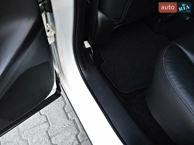 Білий Мазда СХ-5, об'ємом двигуна 2.19 л та пробігом 193 тис. км за 15900 $, фото 69 на Automoto.ua