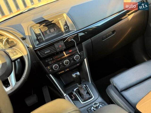 Мазда СХ-5 2014 в Луцке на Automoto.ua Белый Мазда СХ-5, объемом двигателя 2.2 л и пробегом 216 тыс. км за 13799 $, фото 26 на Automoto.ua