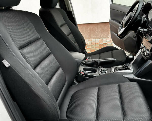 Белый Мазда СХ-5, объемом двигателя 2.19 л и пробегом 295 тыс. км за 12999 $, фото 27 на Automoto.ua