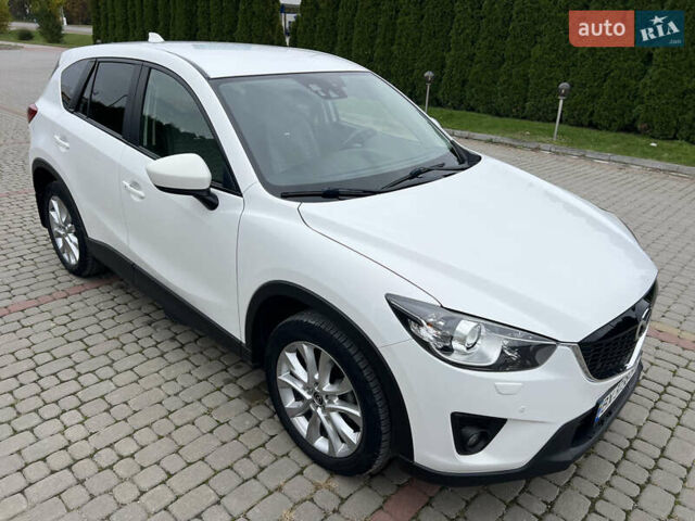 Белый Мазда СХ-5, объемом двигателя 2.2 л и пробегом 205 тыс. км за 14990 $, фото 5 на Automoto.ua