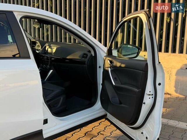 Мазда СХ-5 2014 в Луцке на Automoto.ua Белый Мазда СХ-5, объемом двигателя 2.2 л и пробегом 216 тыс. км за 13799 $, фото 34 на Automoto.ua