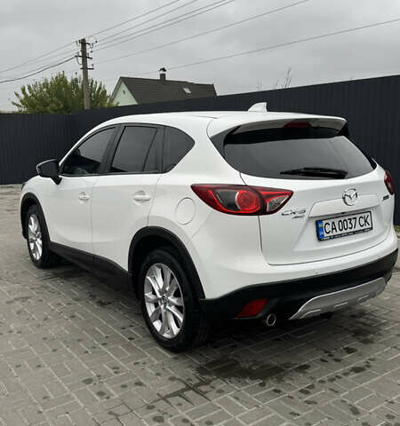 Белый Мазда СХ-5, объемом двигателя 2.2 л и пробегом 184 тыс. км за 15600 $, фото 6 на Automoto.ua