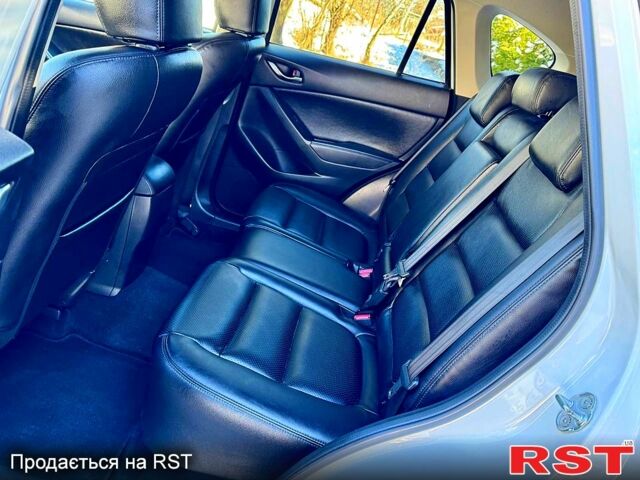 Белый Мазда СХ-5, объемом двигателя 22 л и пробегом 183 тыс. км за 13950 $, фото 12 на Automoto.ua