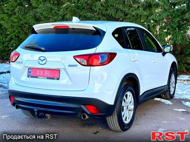 Белый Мазда СХ-5, объемом двигателя 22 л и пробегом 183 тыс. км за 13950 $, фото 4 на Automoto.ua