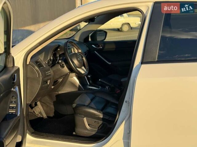 Мазда СХ-5 2014 в Луцке на Automoto.ua Белый Мазда СХ-5, объемом двигателя 2.2 л и пробегом 216 тыс. км за 13799 $, фото 19 на Automoto.ua