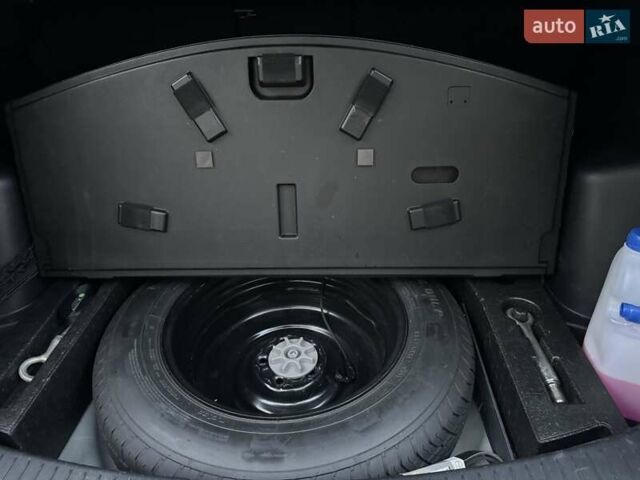 Білий Мазда СХ-5, об'ємом двигуна 2.2 л та пробігом 235 тис. км за 14500 $, фото 20 на Automoto.ua