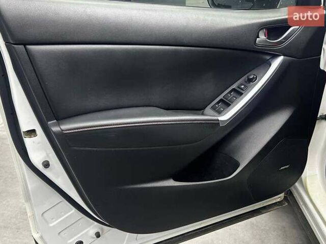 Белый Мазда СХ-5, объемом двигателя 2.19 л и пробегом 267 тыс. км за 15300 $, фото 6 на Automoto.ua