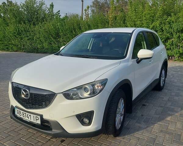 Белый Мазда СХ-5, объемом двигателя 2.2 л и пробегом 181 тыс. км за 14400 $, фото 2 на Automoto.ua