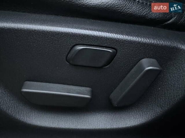 Білий Мазда СХ-5, об'ємом двигуна 2.2 л та пробігом 235 тис. км за 14500 $, фото 14 на Automoto.ua