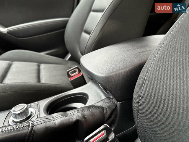 Белый Мазда СХ-5, объемом двигателя 2.19 л и пробегом 295 тыс. км за 12999 $, фото 35 на Automoto.ua