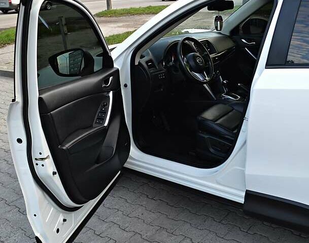 Білий Мазда СХ-5, об'ємом двигуна 2.19 л та пробігом 193 тис. км за 15900 $, фото 73 на Automoto.ua