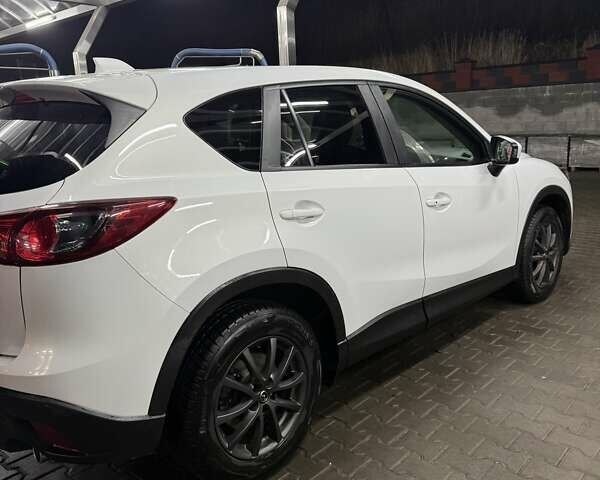 Белый Мазда СХ-5, объемом двигателя 2.19 л и пробегом 155 тыс. км за 17000 $, фото 5 на Automoto.ua