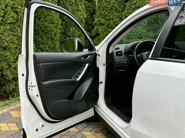 Білий Мазда СХ-5, об'ємом двигуна 2.2 л та пробігом 194 тис. км за 13800 $, фото 15 на Automoto.ua