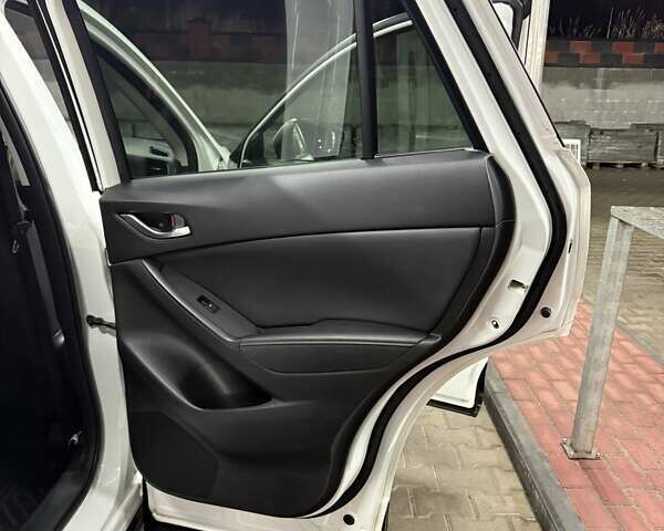 Белый Мазда СХ-5, объемом двигателя 2.19 л и пробегом 155 тыс. км за 17000 $, фото 21 на Automoto.ua
