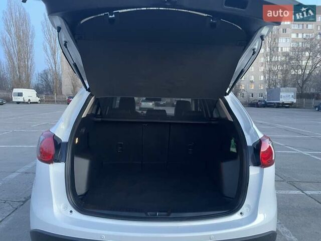 Белый Мазда СХ-5, объемом двигателя 2.19 л и пробегом 176 тыс. км за 15000 $, фото 8 на Automoto.ua