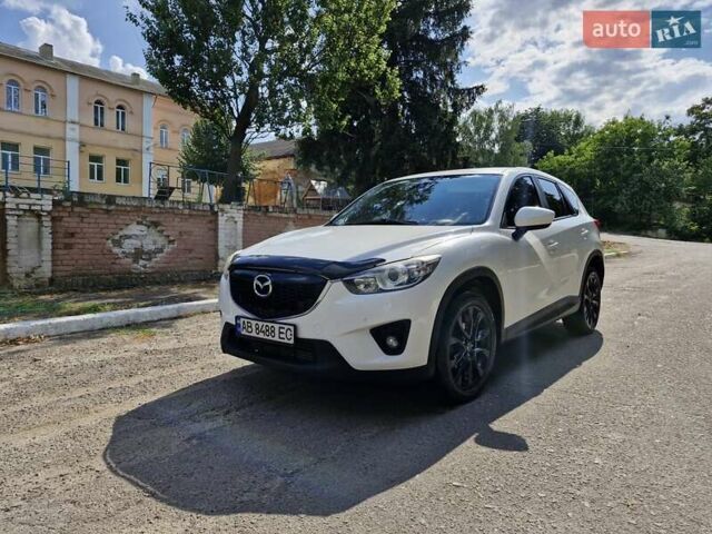 Белый Мазда СХ-5, объемом двигателя 2.2 л и пробегом 274 тыс. км за 12300 $, фото 3 на Automoto.ua