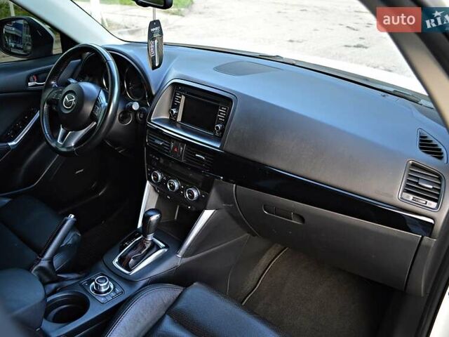 Білий Мазда СХ-5, об'ємом двигуна 2.19 л та пробігом 193 тис. км за 15900 $, фото 48 на Automoto.ua