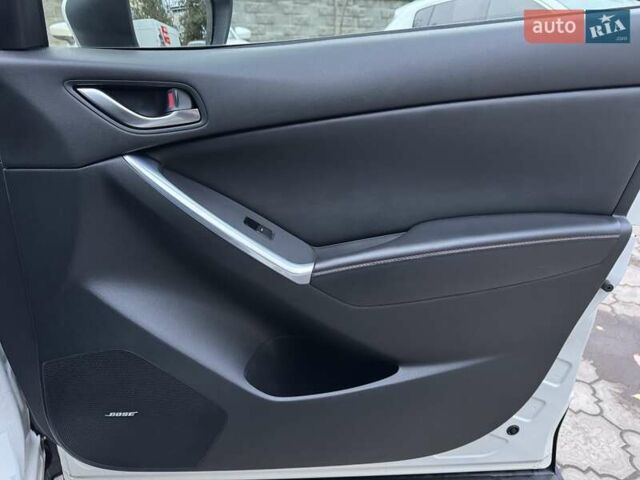 Білий Мазда СХ-5, об'ємом двигуна 2.2 л та пробігом 235 тис. км за 14500 $, фото 26 на Automoto.ua