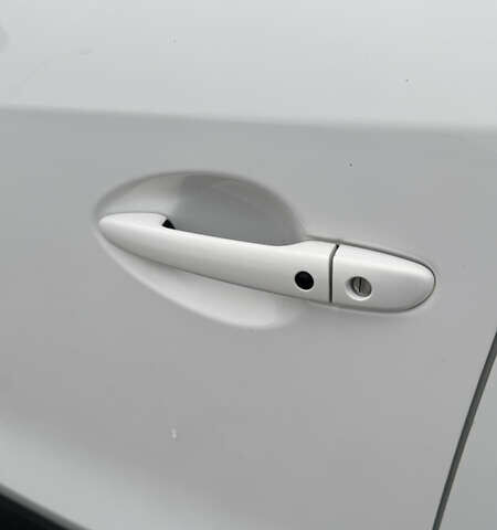 Белый Мазда СХ-5, объемом двигателя 2.2 л и пробегом 184 тыс. км за 15600 $, фото 7 на Automoto.ua