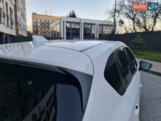 Белый Мазда СХ-5, объемом двигателя 2.19 л и пробегом 269 тыс. км за 12900 $, фото 8 на Automoto.ua