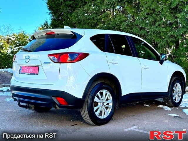 Белый Мазда СХ-5, объемом двигателя 22 л и пробегом 183 тыс. км за 13950 $, фото 6 на Automoto.ua