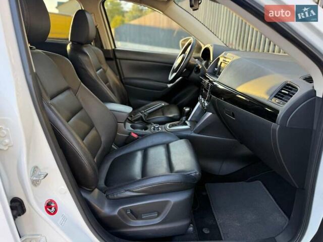 Мазда СХ-5 2014 в Луцке на Automoto.ua Белый Мазда СХ-5, объемом двигателя 2.2 л и пробегом 216 тыс. км за 13799 $, фото 35 на Automoto.ua