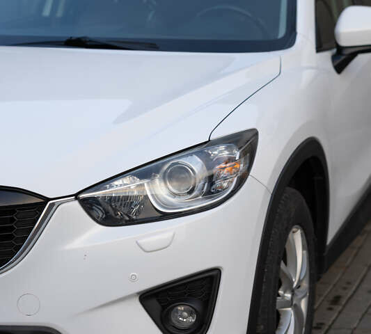 Білий Мазда СХ-5, об'ємом двигуна 2.19 л та пробігом 243 тис. км за 15700 $, фото 2 на Automoto.ua