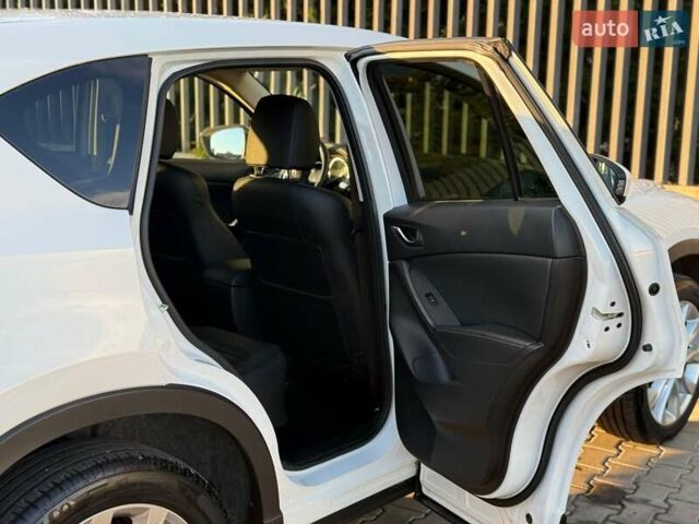 Мазда СХ-5 2014 в Луцке на Automoto.ua Белый Мазда СХ-5, объемом двигателя 2.2 л и пробегом 216 тыс. км за 13799 $, фото 31 на Automoto.ua