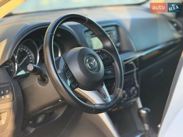 Мазда СХ-5 2014 в Луцке на Automoto.ua Белый Мазда СХ-5, объемом двигателя 2.2 л и пробегом 216 тыс. км за 13799 $, фото 18 на Automoto.ua