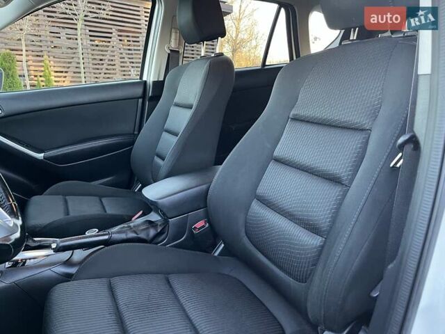 Белый Мазда СХ-5, объемом двигателя 2.19 л и пробегом 225 тыс. км за 13399 $, фото 64 на Automoto.ua