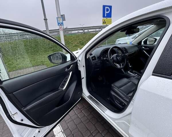 Белый Мазда СХ-5, объемом двигателя 2.5 л и пробегом 218 тыс. км за 14500 $, фото 12 на Automoto.ua