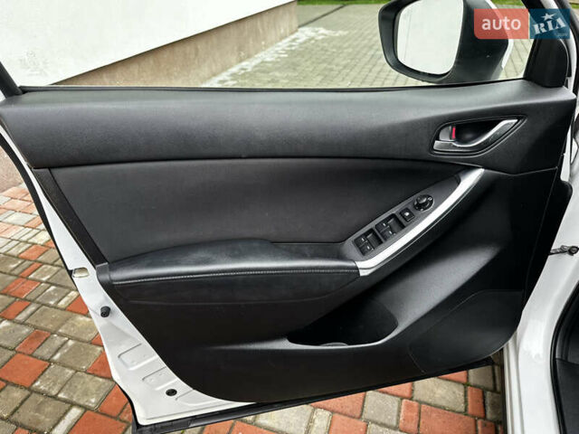 Белый Мазда СХ-5, объемом двигателя 2.19 л и пробегом 295 тыс. км за 12999 $, фото 39 на Automoto.ua