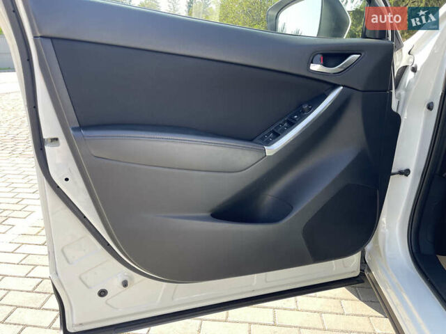 Белый Мазда СХ-5, объемом двигателя 2.2 л и пробегом 150 тыс. км за 15500 $, фото 13 на Automoto.ua