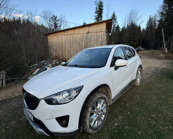 Белый Мазда СХ-5, объемом двигателя 2.19 л и пробегом 260 тыс. км за 15500 $, фото 2 на Automoto.ua