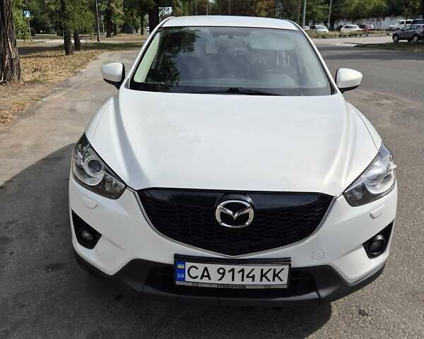 Белый Мазда СХ-5, объемом двигателя 2 л и пробегом 206 тыс. км за 15000 $, фото 7 на Automoto.ua
