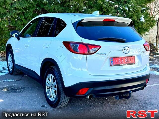 Белый Мазда СХ-5, объемом двигателя 22 л и пробегом 183 тыс. км за 13950 $, фото 3 на Automoto.ua