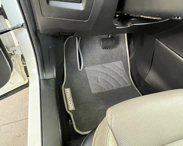 Білий Мазда СХ-5, об'ємом двигуна 2.5 л та пробігом 199 тис. км за 15349 $, фото 12 на Automoto.ua