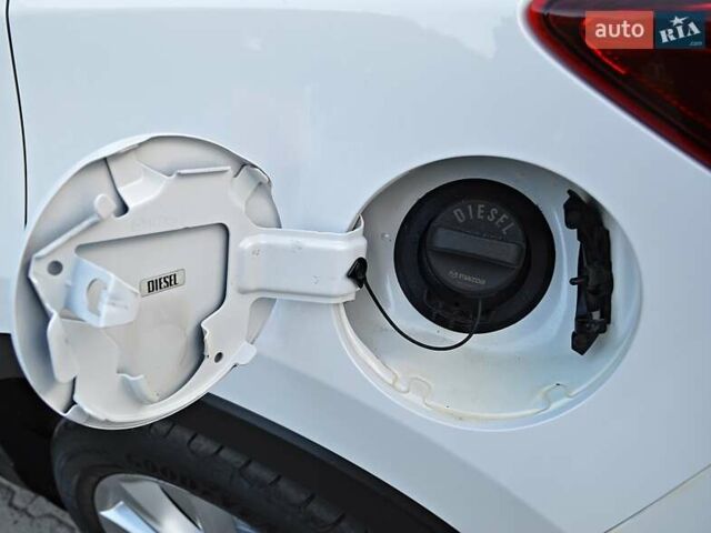 Білий Мазда СХ-5, об'ємом двигуна 2.19 л та пробігом 193 тис. км за 15900 $, фото 27 на Automoto.ua