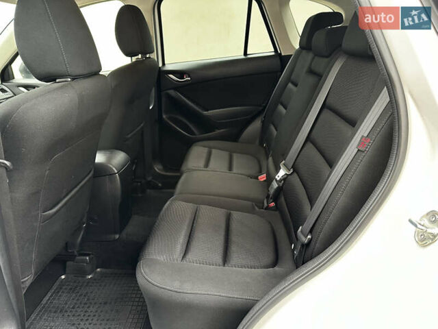 Белый Мазда СХ-5, объемом двигателя 2.19 л и пробегом 295 тыс. км за 12999 $, фото 30 на Automoto.ua