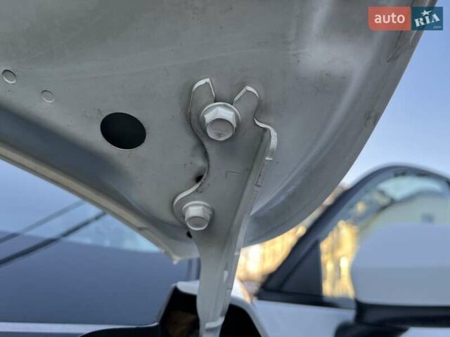 Белый Мазда СХ-5, объемом двигателя 2.19 л и пробегом 225 тыс. км за 13399 $, фото 52 на Automoto.ua