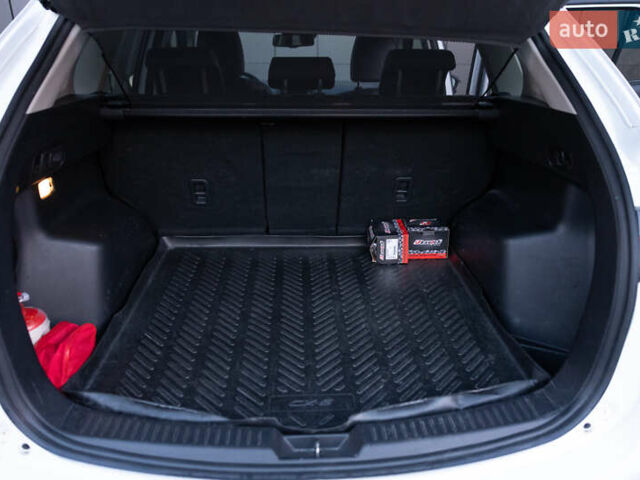 Білий Мазда СХ-5, об'ємом двигуна 2.19 л та пробігом 243 тис. км за 15700 $, фото 45 на Automoto.ua