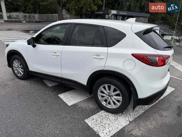 Белый Мазда СХ-5, объемом двигателя 2 л и пробегом 170 тыс. км за 15299 $, фото 2 на Automoto.ua