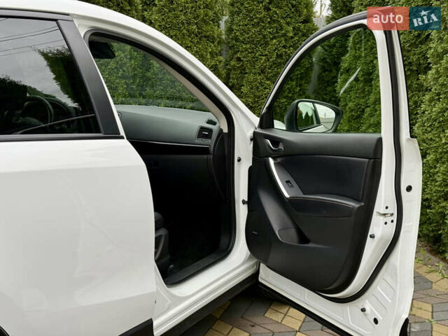 Білий Мазда СХ-5, об'ємом двигуна 2.2 л та пробігом 194 тис. км за 13800 $, фото 34 на Automoto.ua