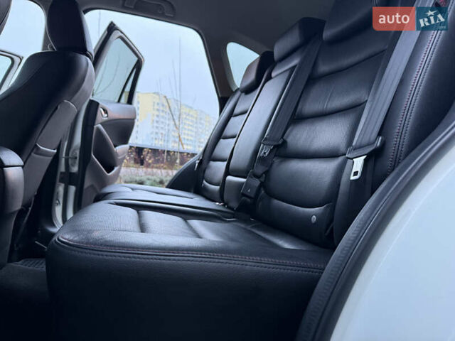 Белый Мазда СХ-5, объемом двигателя 2.2 л и пробегом 127 тыс. км за 14550 $, фото 47 на Automoto.ua
