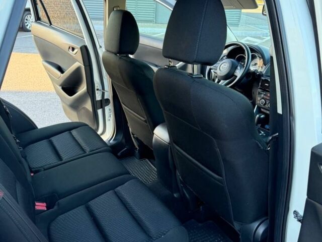 Мазда СХ-5 2015 в Днепре (Днепропетровске) на Automoto.ua Белый Мазда СХ-5, объемом двигателя 0 л и пробегом 169 тыс. км за 15899 $, фото 12 на Automoto.ua