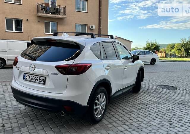 Белый Мазда СХ-5, объемом двигателя 2.2 л и пробегом 202 тыс. км за 17600 $, фото 4 на Automoto.ua